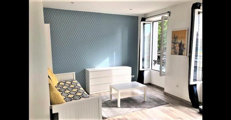 Appartement Proche Centre Ville, Gare Et Autoroute Melun Buitenkant foto